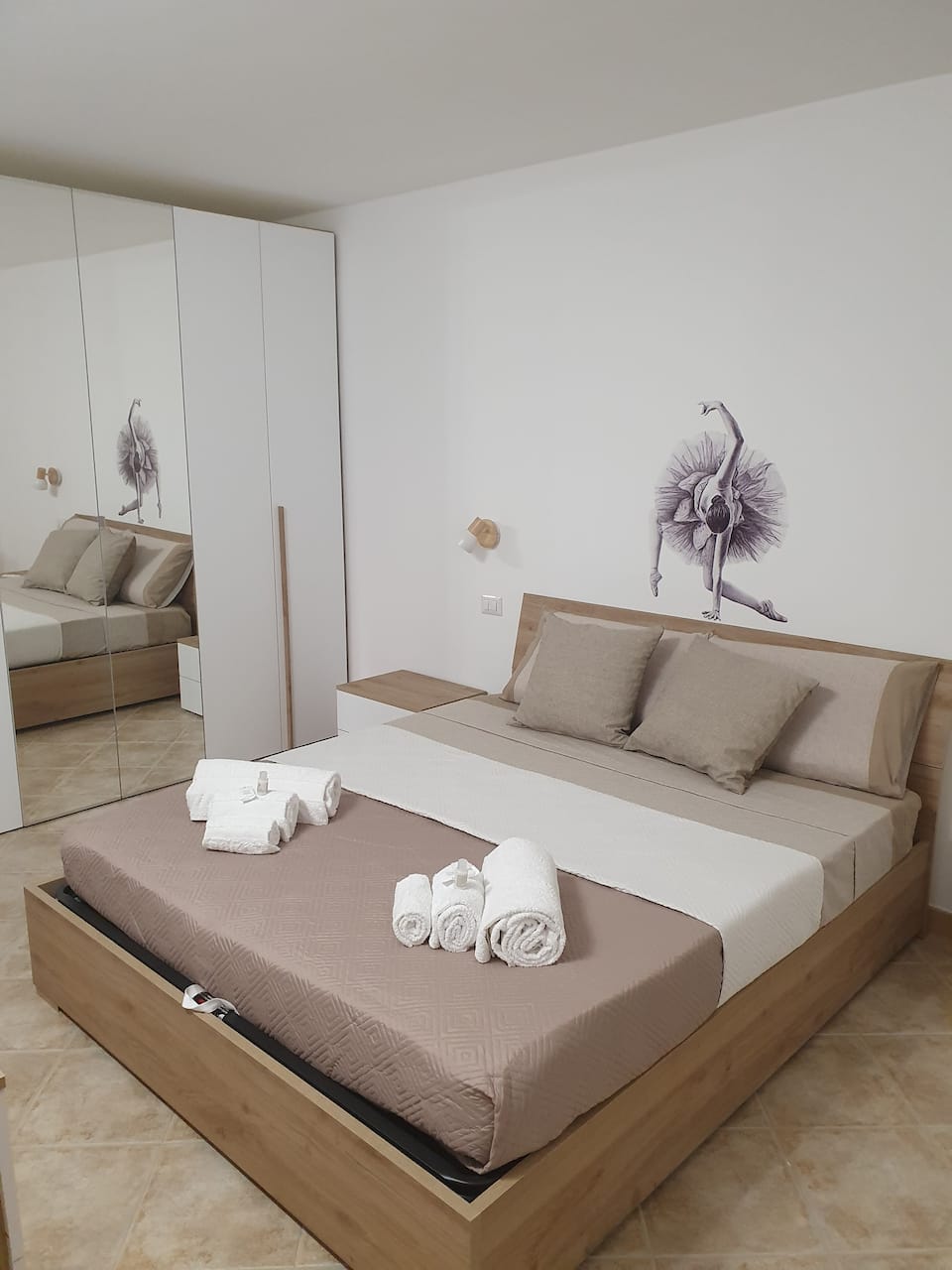 Dancing Apartment — photo 1