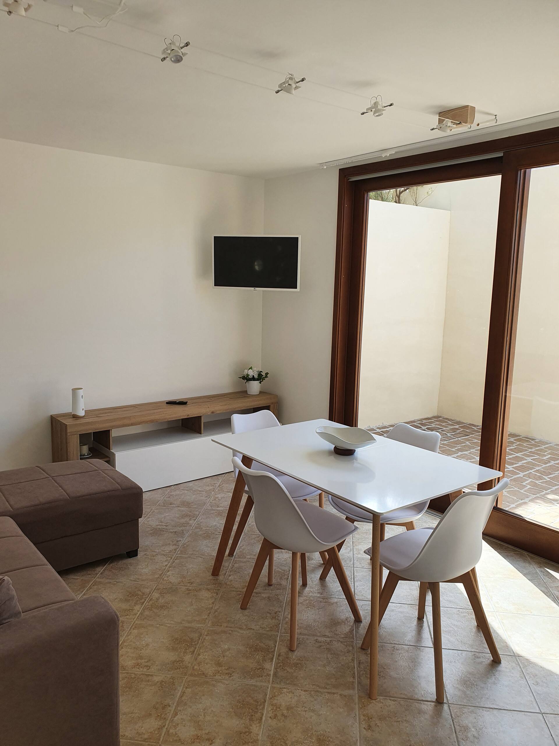 Dancing Apartment — photo 2