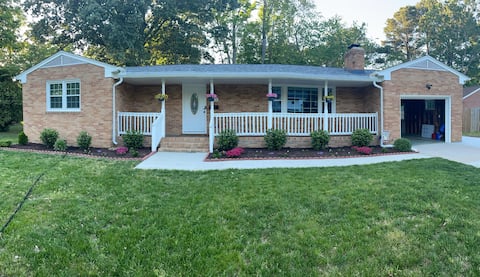 Cozy 2 Bedroom In Menchville