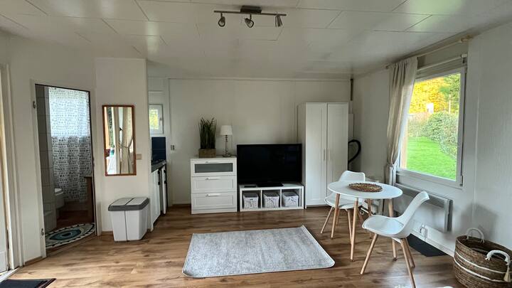 Ruhige Unterkunft Am See Mit Terrasse - Potsdam
