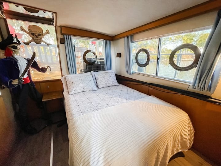 There's a Pirate Ship House Boat For Sale in Virginia, and It's