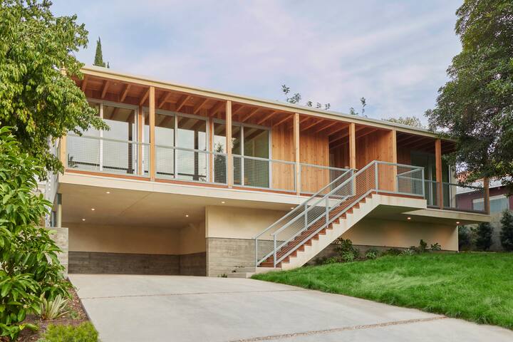 Elegant/Stylish Design/3 Bd. Gem/Mins to Reservoir