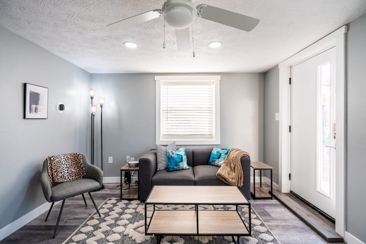 Columbia Commons; Walk To Monon Trail & Mass Ave! - Indianapolis, IN
