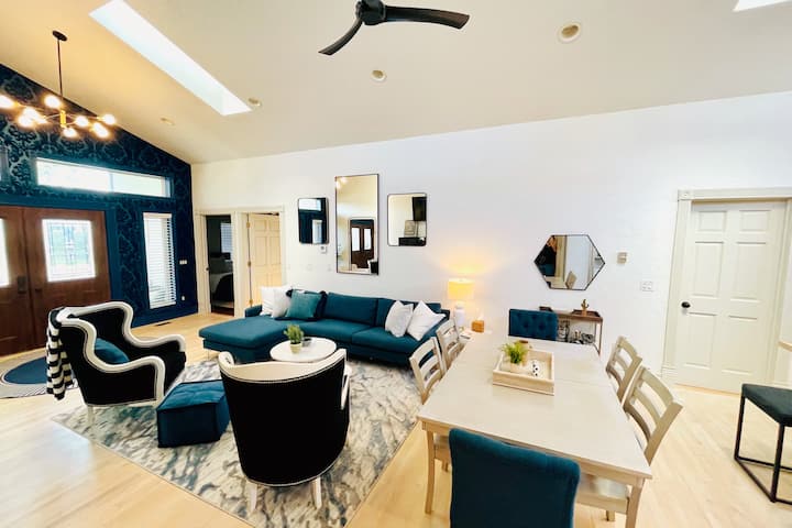 The Lofts @ The Indigo | 3 Bed | Bright | Unique - Harrisburg, SD