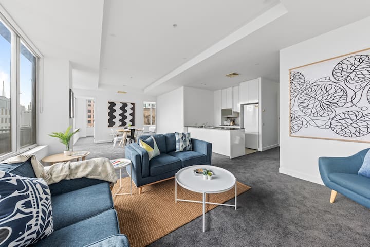 Spacious, Central Beauty in the Heart of the CBD!