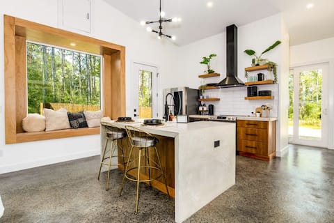 THE PINE HOUSE
*September Specials*