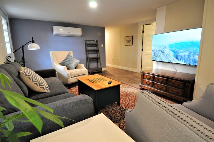 No Service Fee, King & Queen Beds, Free Coffee! - New Hampshire (State)