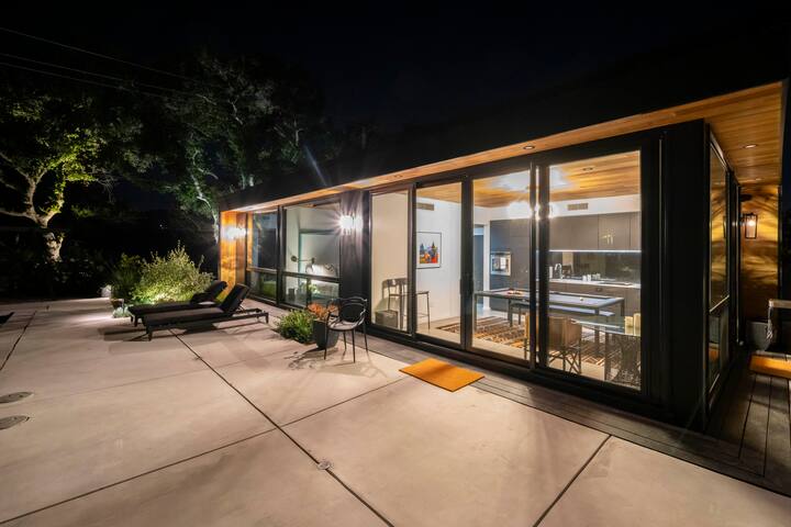 Serenity in Silicon Valley: Eco-Friendly w Pool gallery image 3