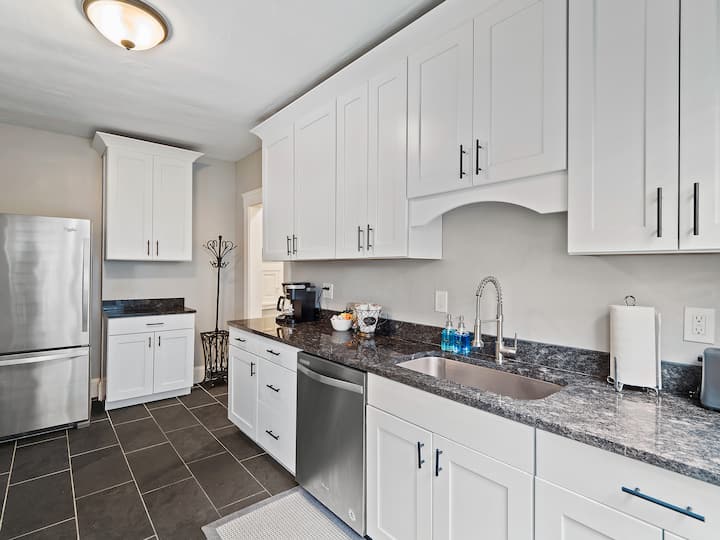 Edgewater Gem • 5 Mins To Downtown Cle & Beach - Cleveland