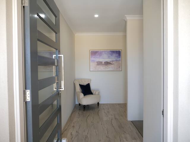 Leisure beach front home with a fully tiled pool. gallery image 4