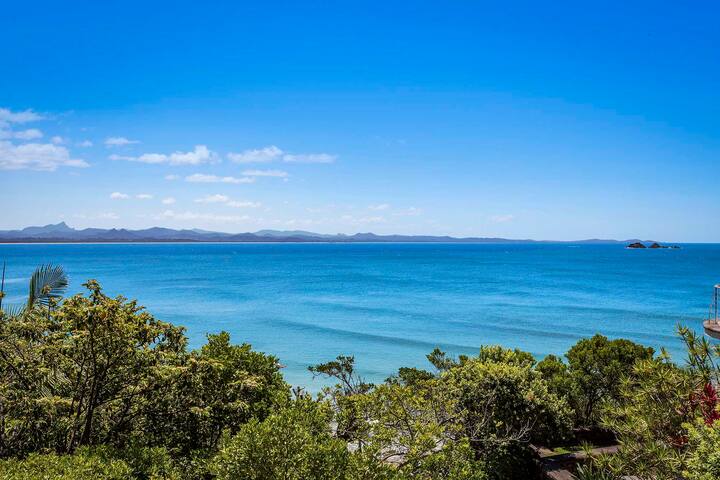 Wategos Beach House – 33 Marine Parade gallery image 3