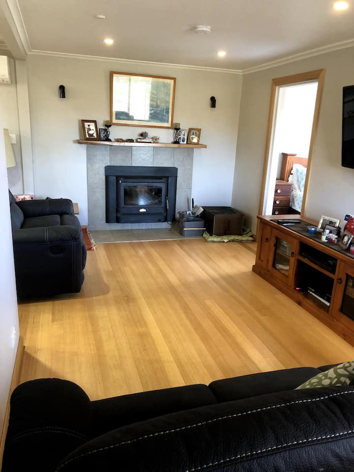 Cosy 3 Bedroom Cottage With Indoor Fire - Swansea