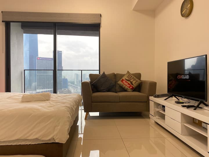 Diamond Continew 1 To 3 Pax - Trx Klcc Ikea - Kuala Lumpur