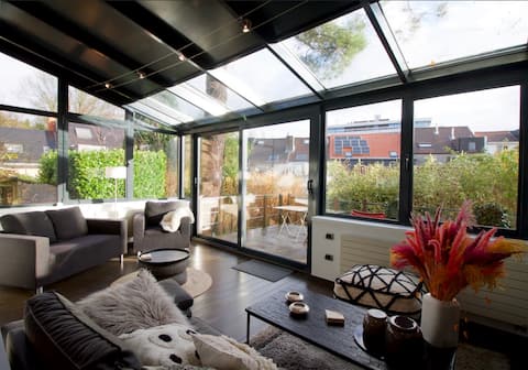 Perfectly located and Luxury house