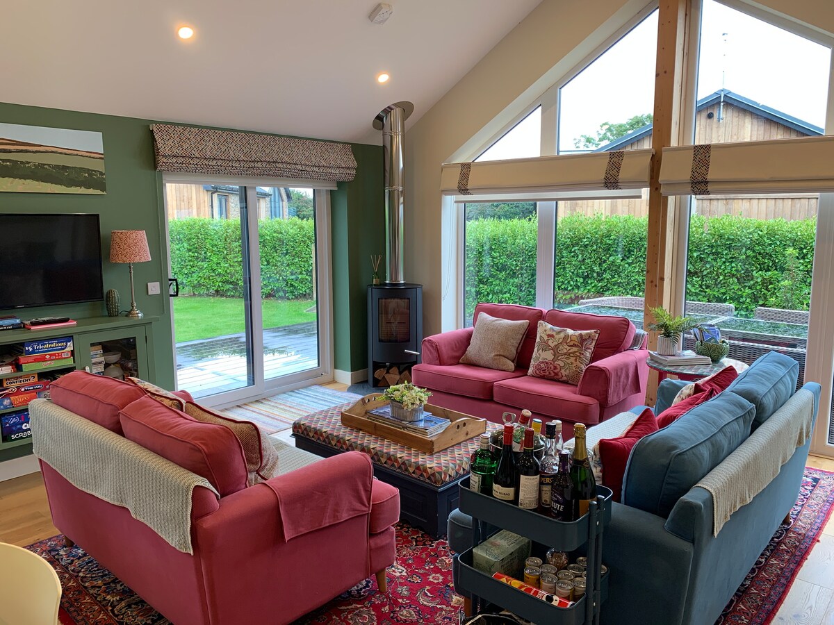 Popular Airbnb listing: Luxury home-from-home near the sea in Rock, UK in St. Minver Lowlands