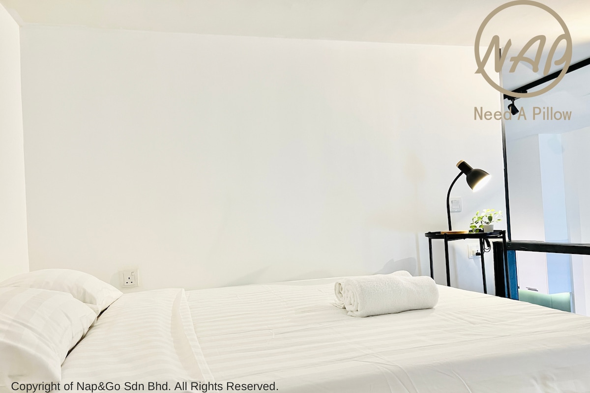 غرفة نوم ثالثة في الطابق العلوي - مفهوم مفتوح (مناسب للبالغين فقط )