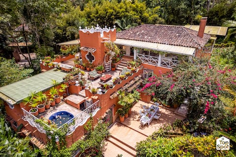 TopSpot® with the Most Incredible Botanical Gardens