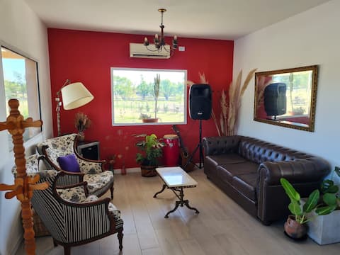 Airbnb con mejor rendimiento: sustainable cottage in private club en Partido De Exaltación De La Cruz