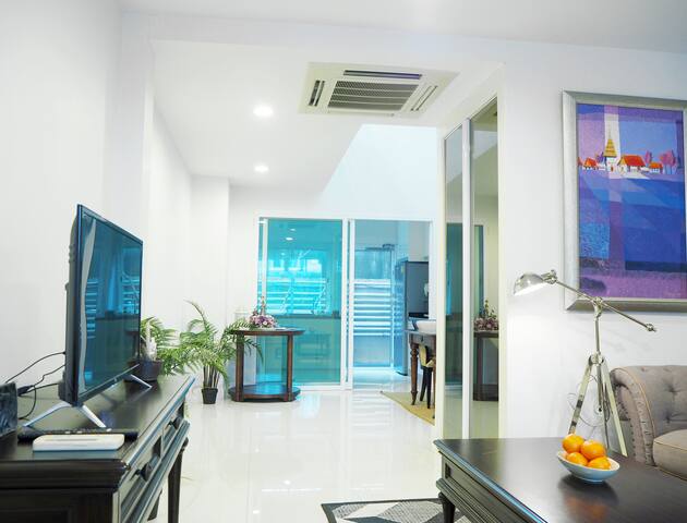 Entire house for 6 pax 3 BR | Pool & Full Kitchen gallery image 3