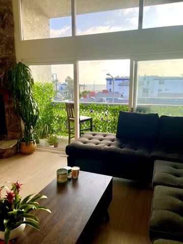 Ocean View – 1/2 Block off Hermosa Sand – 2 Garage gallery image 5