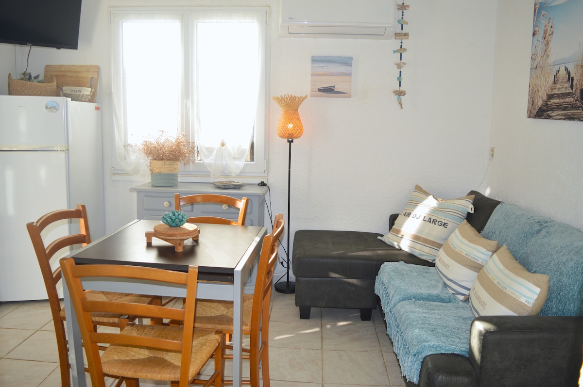Popular Airbnb listing: Bottom of Chalet Gruissan Beach in Gruissan