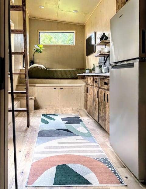 Successful Airbnb property: Privately Gated Tiny Home 2BR/1BA in Edgewood