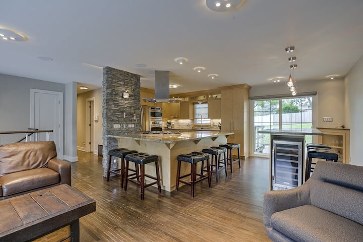 Nice! Nino's Cafe' Executive Suite West Omaha - Two Rivers State Recreation Area, Waterloo