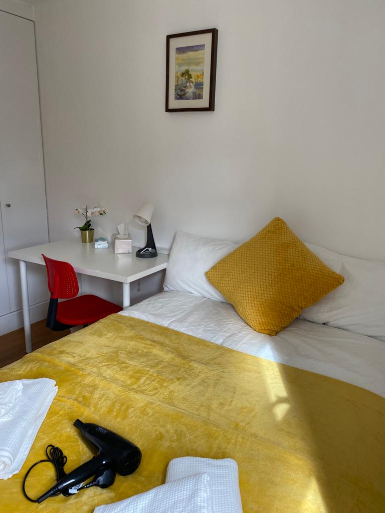 Comfy Private Double Bedroom near Euston (22) Condominiums for Rent