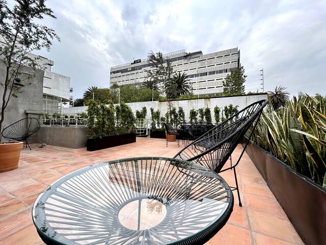New 2Br apt w/patio | Enjoy Condesa Parks gallery image 5