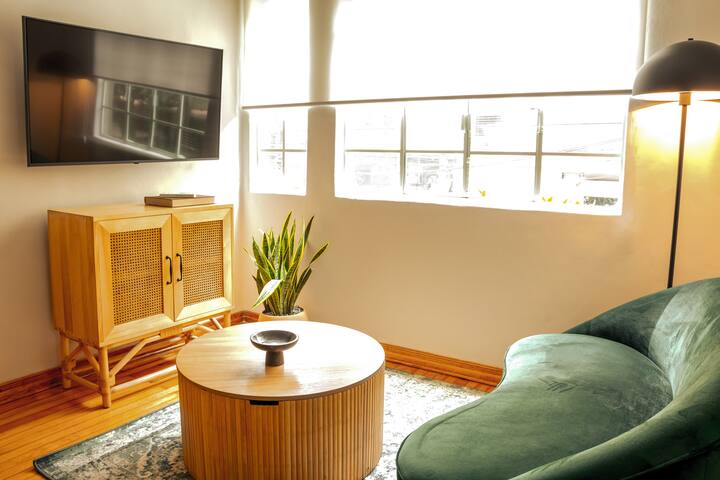 New 2Br apt w/patio | Enjoy Condesa Parks gallery image 2
