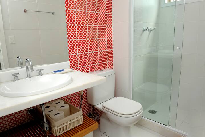 Charmoso flat Ipanema quadra da praia gallery image 5