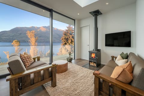 Top Airbnb: Crystal Waters- Suite 1 in Queenstown Lakes District