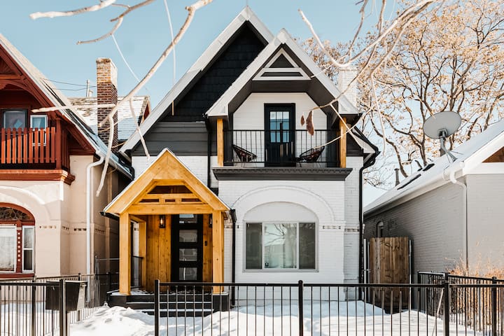 Stay in Style-Walk to the BEST Food/Bars in Denver