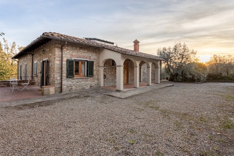 Chiantishire Cottage