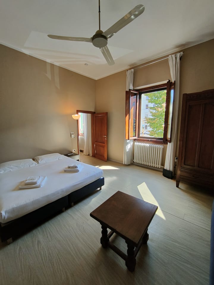 Large Family Flat • Tram To Center - Florença