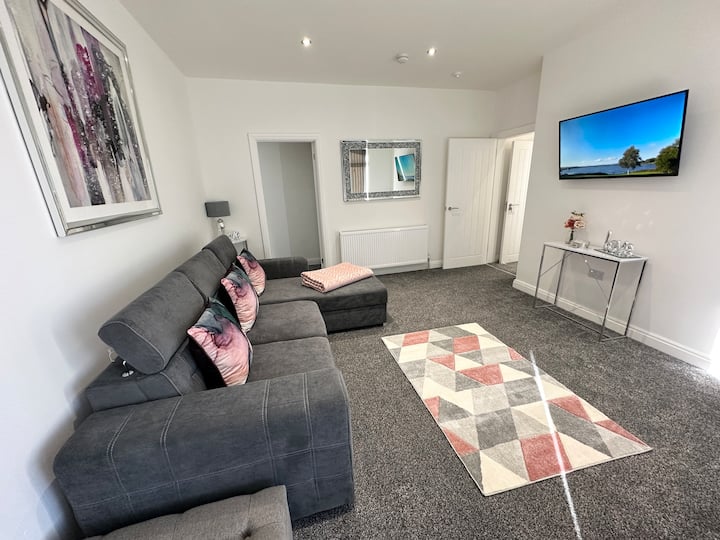 Mersey Apartment 2 ‘Free WIFI’ Condominiums for Rent in Blackpool