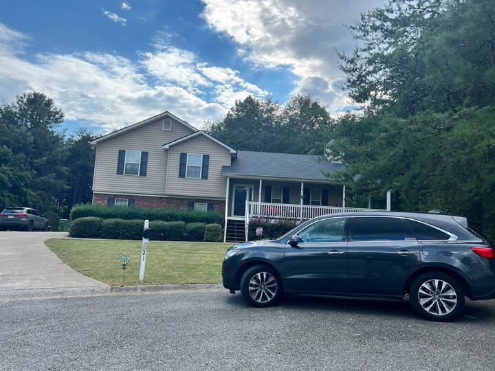 Adorable Private Bedroom Close to I75 Houses for Rent in Adairsville, United States