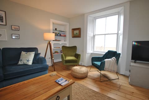 Carstairs House- fabulous family home by the sea