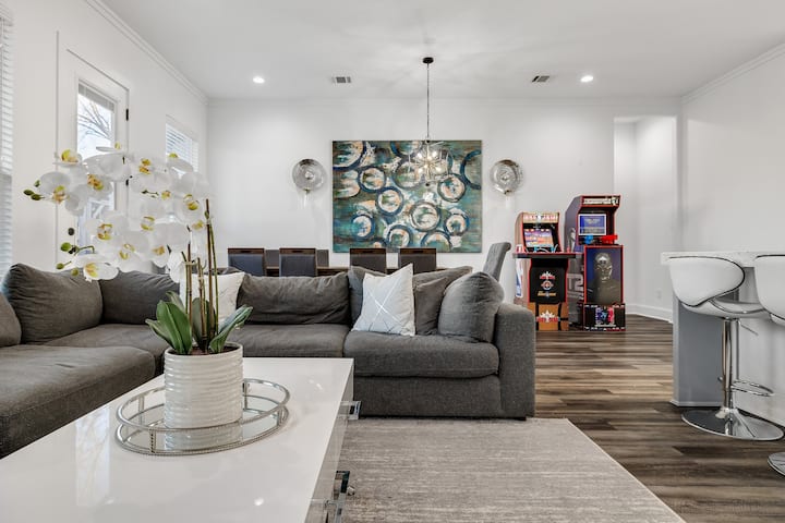 Luxe Retreat-hot Tub/firepit Near Downtown - Dallas, TX