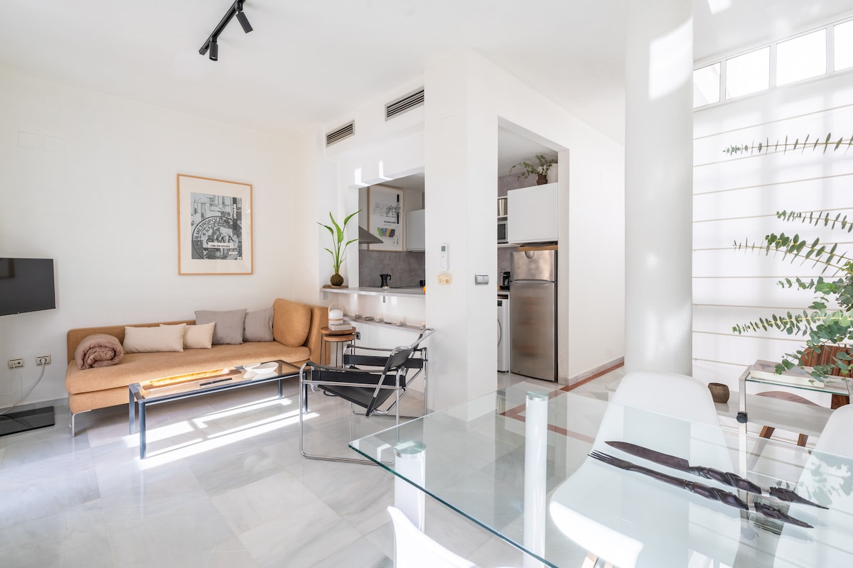 Top performing Airbnb: El ático de María: central duplex & sunny terrace! in San Vicente