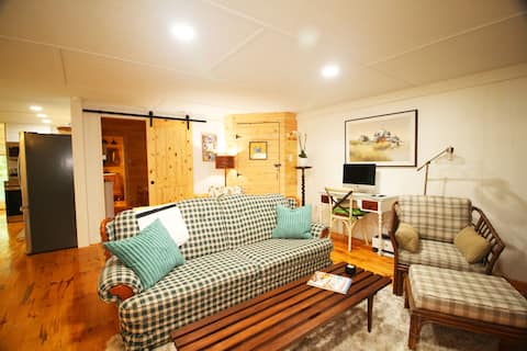 Top performing Airbnb: Cabin Farmhouse on the Space Coast in Titusville