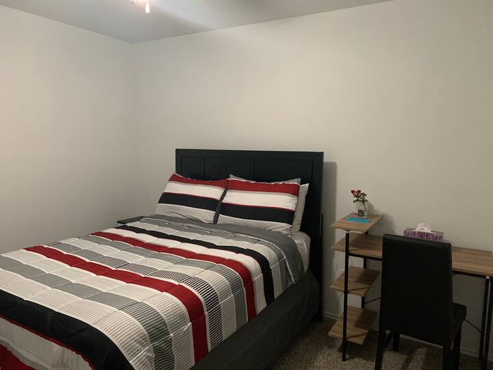 Long Stay Clean and Cozy place Houses for Rent in Grangerland, Texas