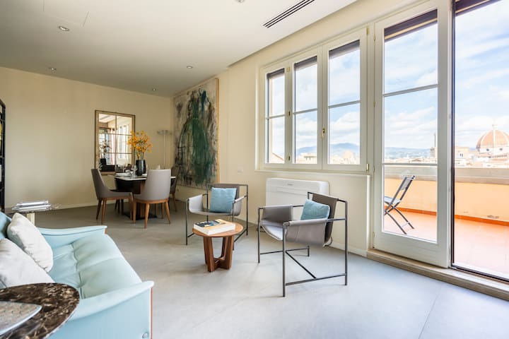 Attico Pontevecchio + Vista Duomo-Uffizi+Parking gallery image 2