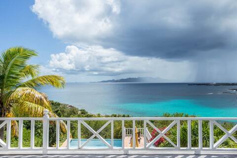 Stunning Sea Feathers Villa