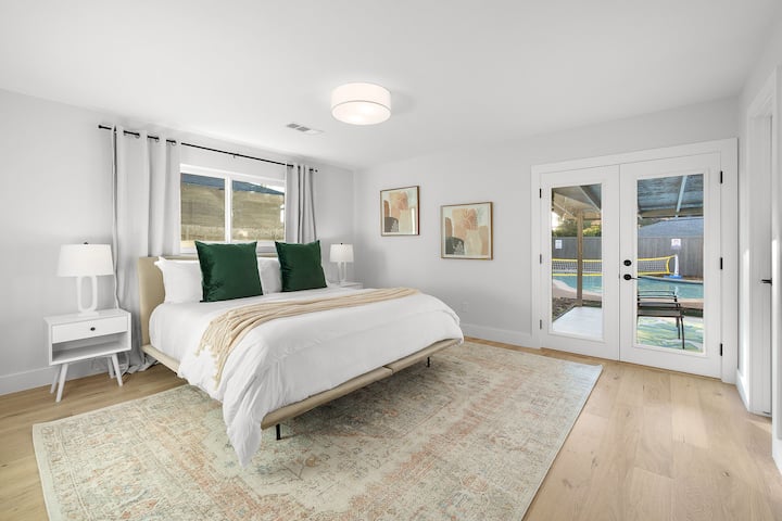 Mwalimu wa ajabu na godoro la mwisho wa juu 