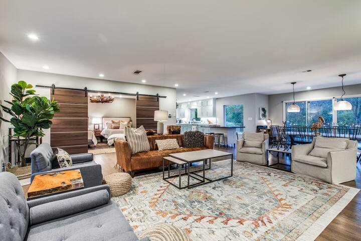 The Only Private Pickleball Vacation in Dallas! gallery image 4