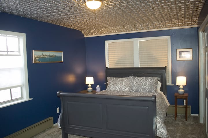 upstairs second bedroom