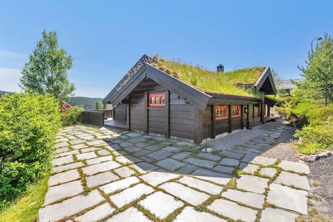 Top Airbnb: Well-equipped cottage, nice and quiet surroundings. in Åseral