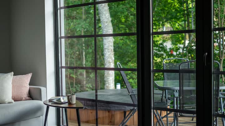 Cozy Wesenbeck Riverside Guesthouse With Hot-tub - Estonia