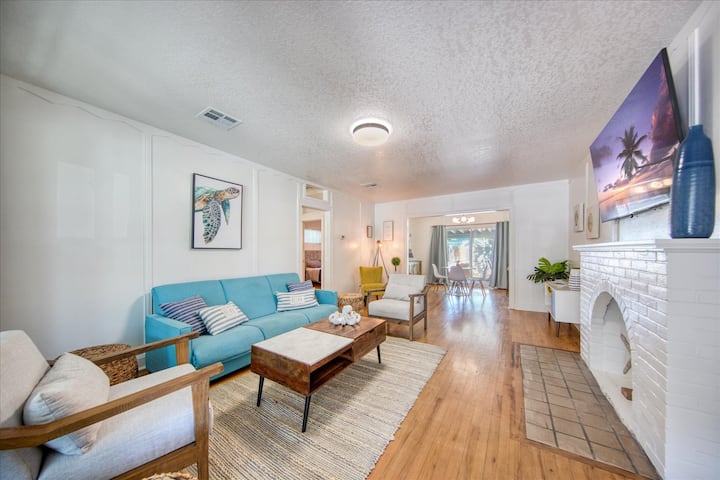 Steps To The Beach 3 Bed/2 Bath Entire House 2 - St. Pete Beach, FL